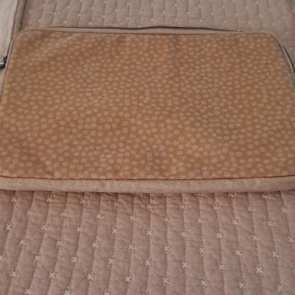 Targus Beige Dot-Print Laptop Sleeve with Front Pocket